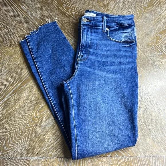 GOOD AMERICAN Good Legs Raw Hem Skinny Jeans 6/28 - Picture 3 of 11